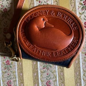 💖Dooney💖 vintage coin purse/wristlet!